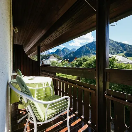 ベッド・アンド・ブレックファスト ペンジオン リヴァダ 3*