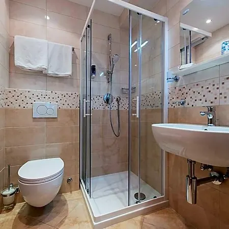 Bed and breakfast Livada 3*