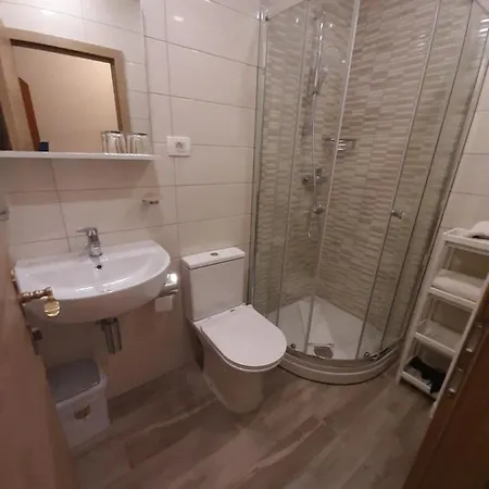 Bed and breakfast Livada 3*