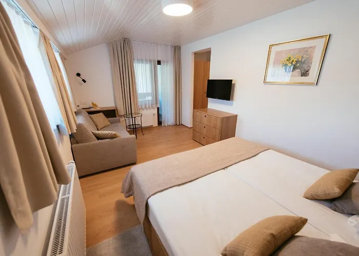 Bed & Breakfast Livada 3*