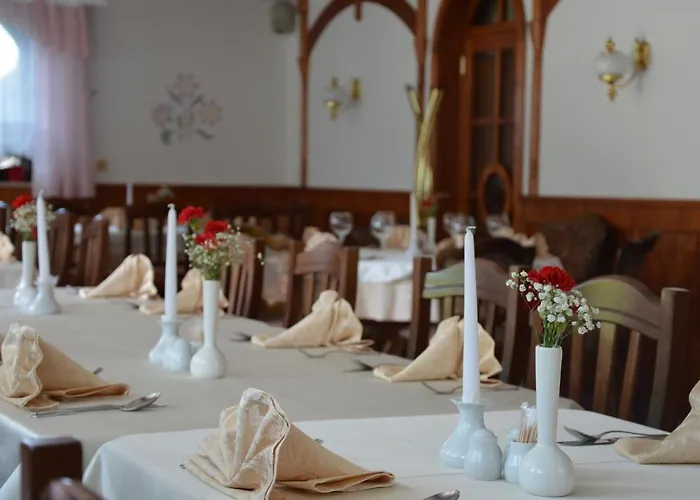 Livada Bed & Breakfast 3*